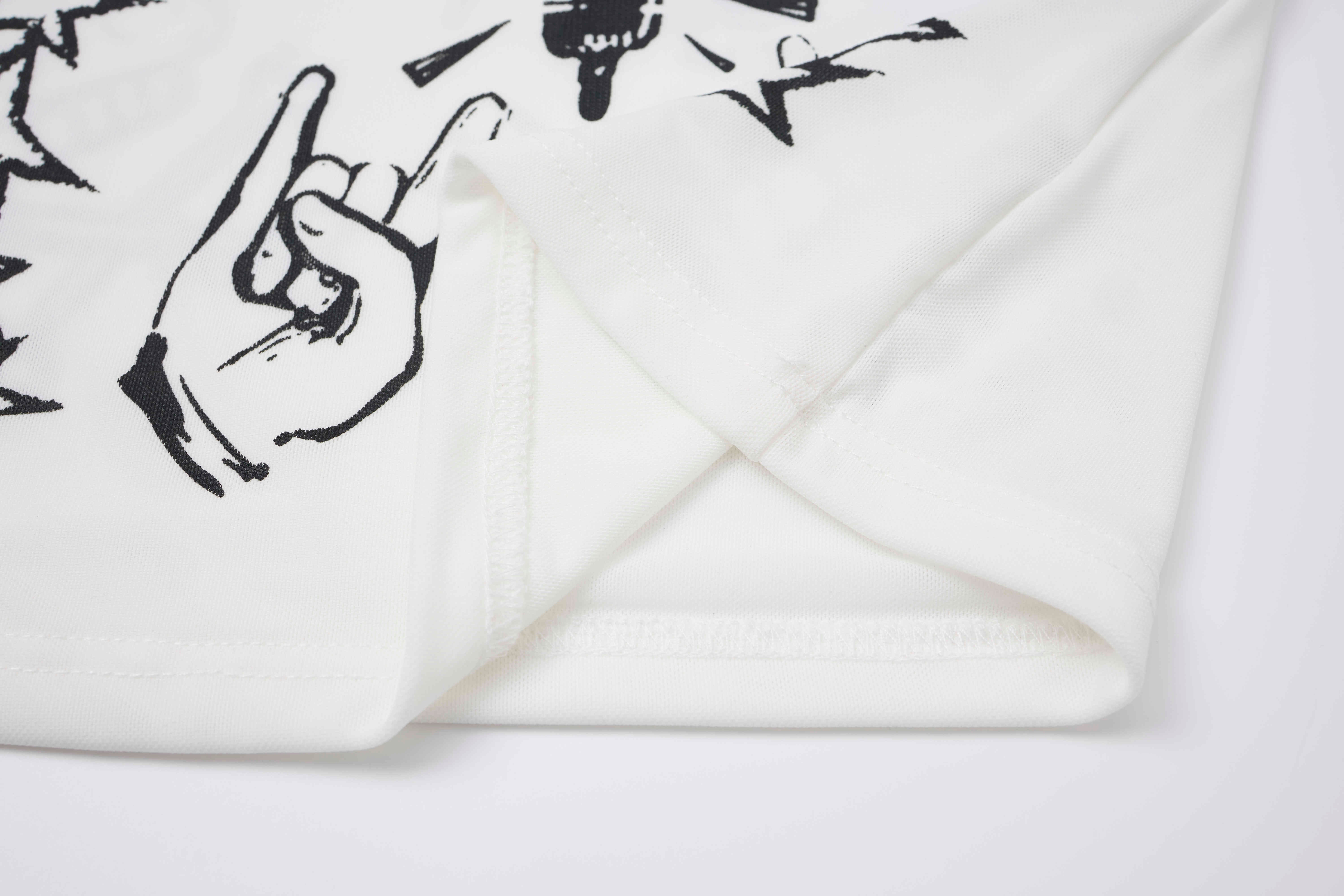 CapCabin Graphic Long Sleeve Top