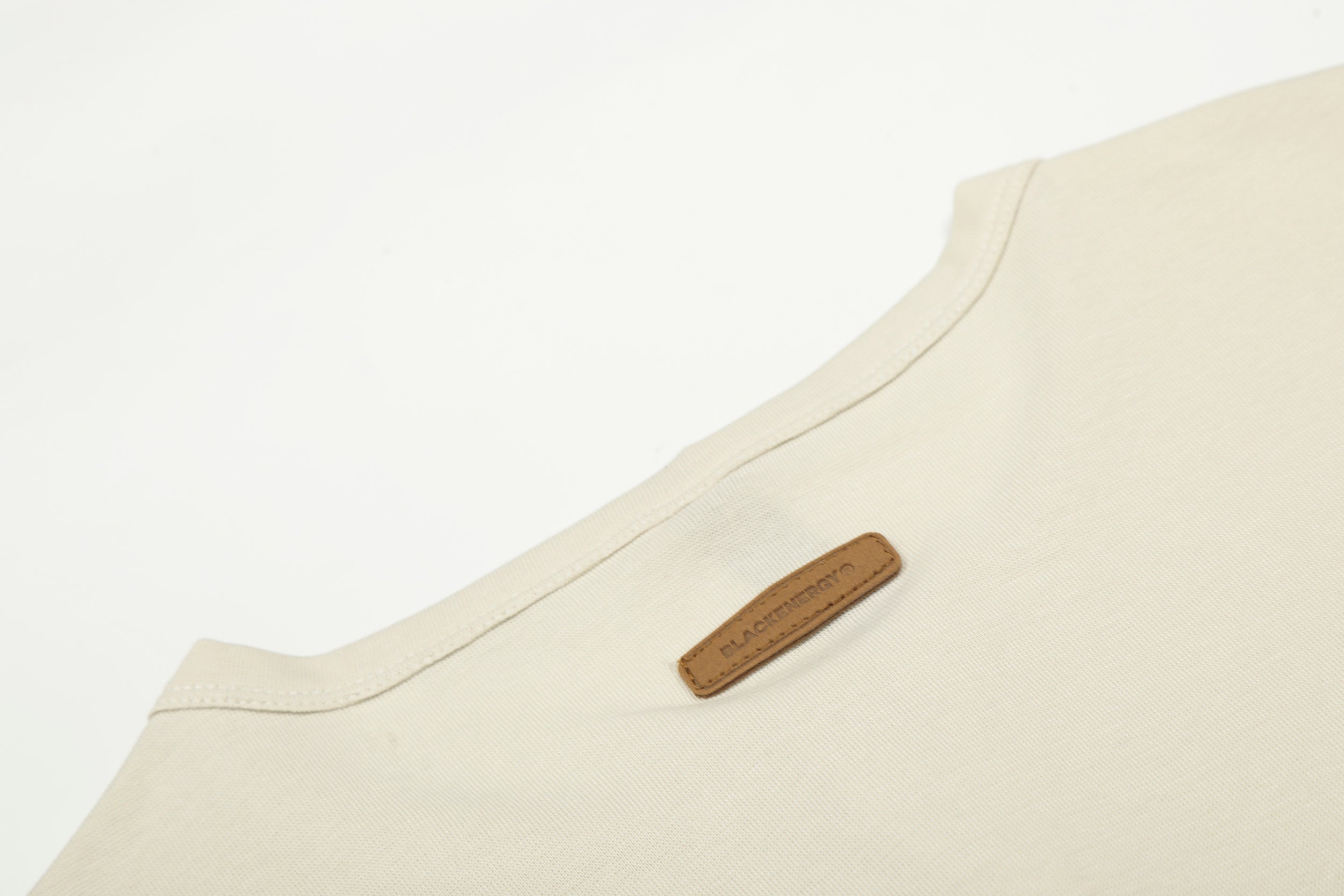 CapCabin Graphic Long Sleeve Henley Tee